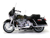 Harley-Davidson 1998 FLHT Electra Glide Standard 1:18 Maisto diecast scale model bike.