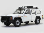 Jeep Cherokee 2500 1:18 Dealer Edition diecast Scale Model Car.