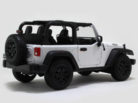 Jeep Wrangler Rubicon white 1:18 Maisto diecast Scale Model car.