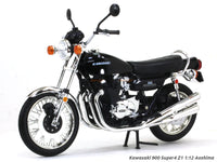 Kawasaki 900 Super4 Z1 1:12 Aoshima diecast Scale Model bike.