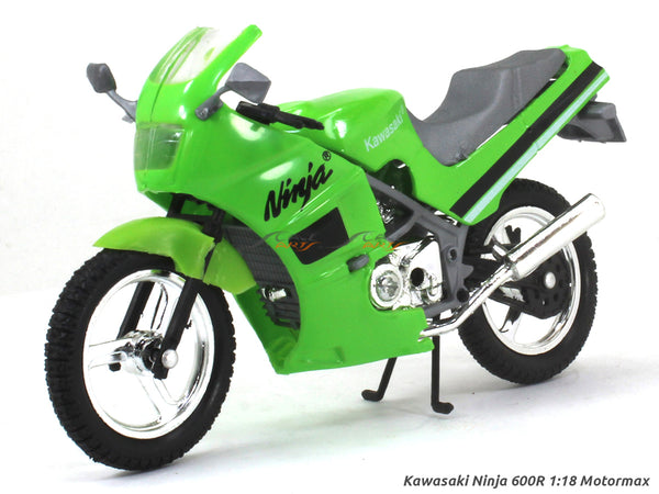 Kawasaki Ninja 600R 1:18 Motormax diecast scale model bike
