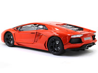 Lamborghini Aventador LP700-4 1:18 Motormax diecast scale model car.