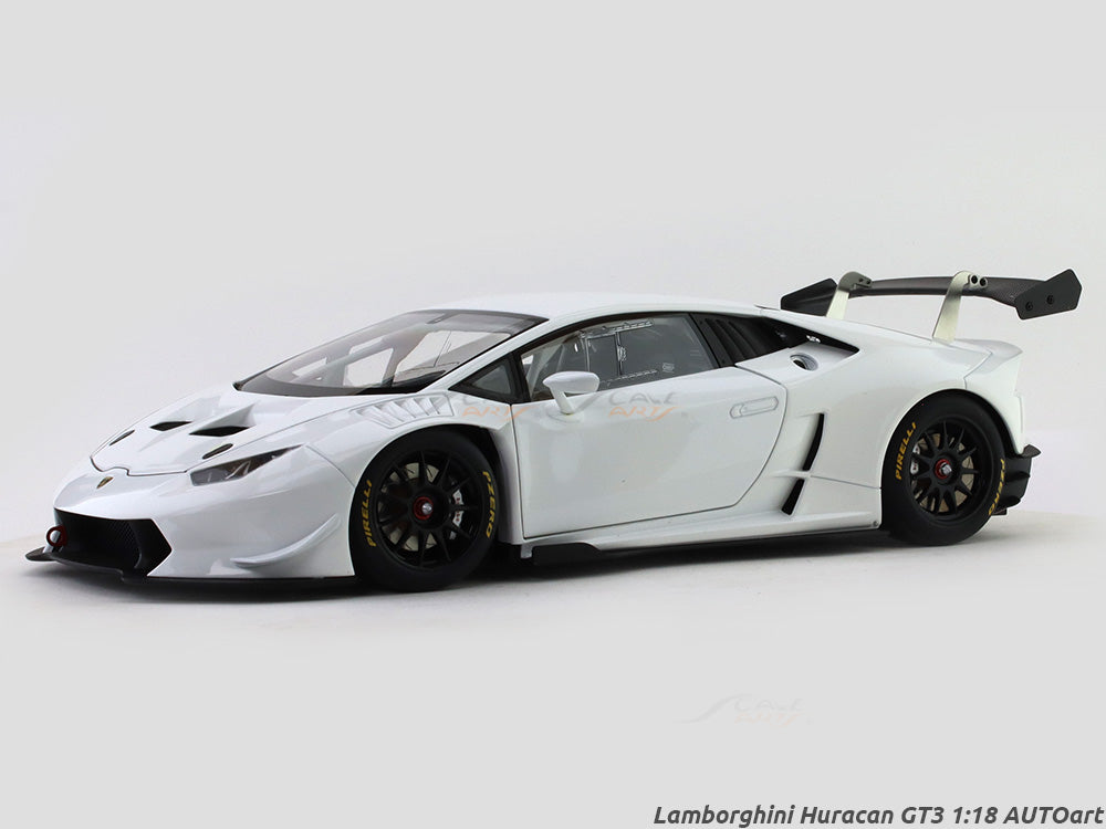 Lamborghini Huracan GT3 1:18 AUTOart composit scale model car