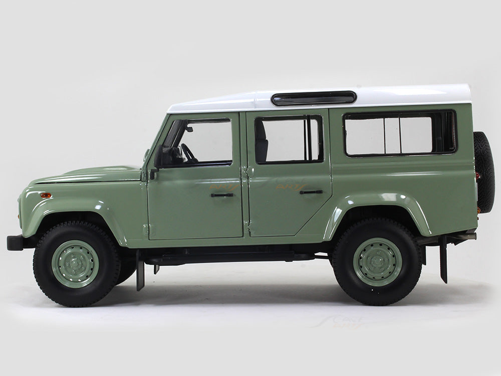 Land Rover Defender 110 LHD 1:18 Dorlop diecast scale model car | Scale ...