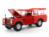 Land Rover red 1:24 Bburago diecast Scale Model car.
