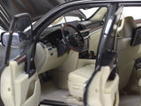 Lexus LX570 1:18 Kyosho diecast model car.