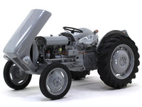 Massey Ferguson TE 20 1:18 Schuco diecast Scale Model tractor.