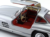 Mercedes-Benz 300 SL Gullwing W198 1:18 Schuco diecast scale model car collectible
