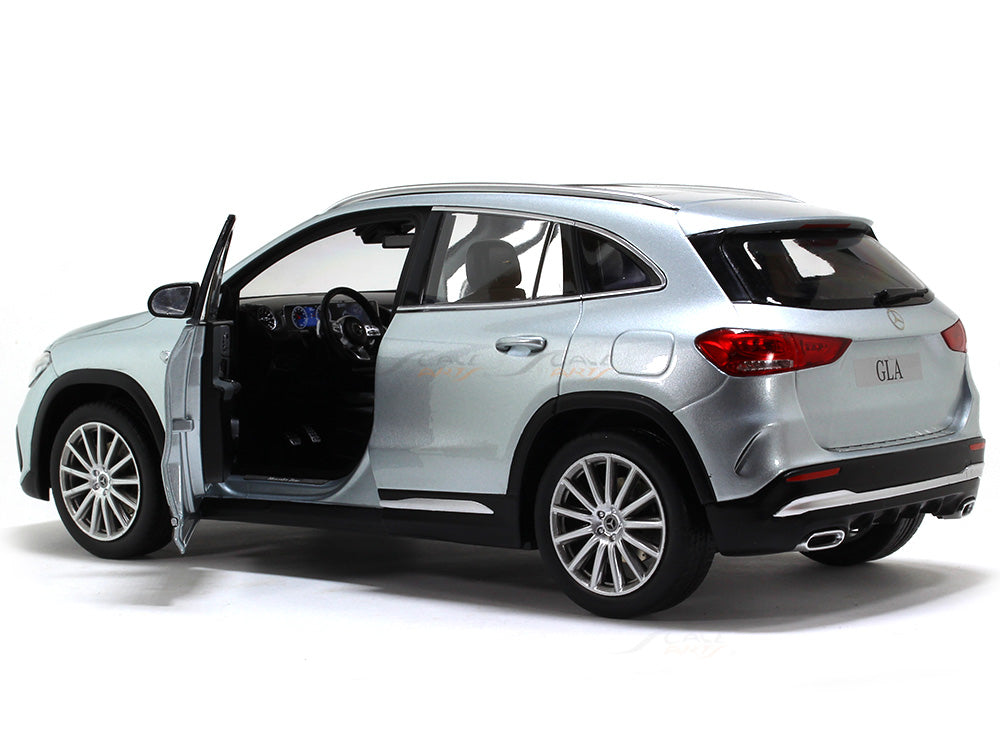 Mercedes-Benz-GLA-Class-H247-1