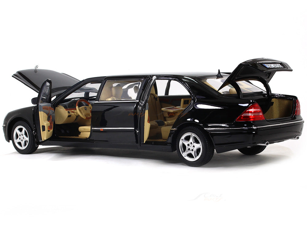 Mercedes-Benz S600 Pullman Limuosine W220 1:18 Sunstar diecast