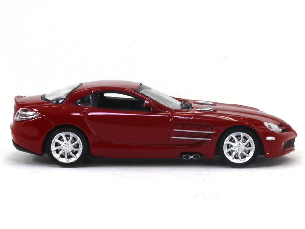 Mercedes-Benz-SLR-McLaren-1-64