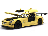 Mercedes-Benz SLS AMG GT3 1:24 Motormax diecast scale model car.