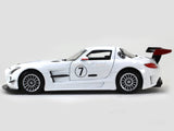 Mercedes-Benz SLS AMG GT3 Weiss 1:24 Motormax diecast scale model car.