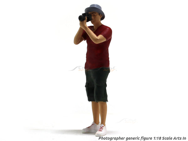 Generic Scale Figure Photographer generic 1:18 Scale Arts In scale model figure ...