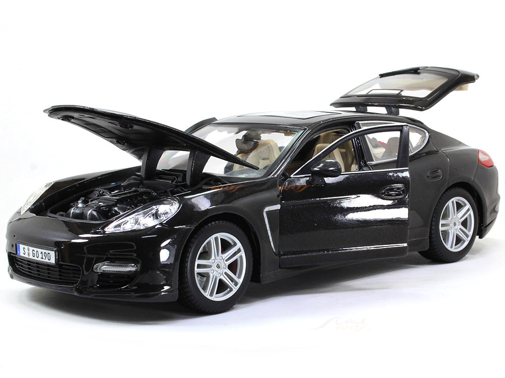 Porsche Panamera Turbo 1:18 Maisto diecast Scale Model car | Scale