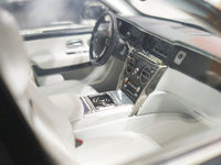 Rolls-Royce Cullinan 1:18 Dealer Edition diecast model car
