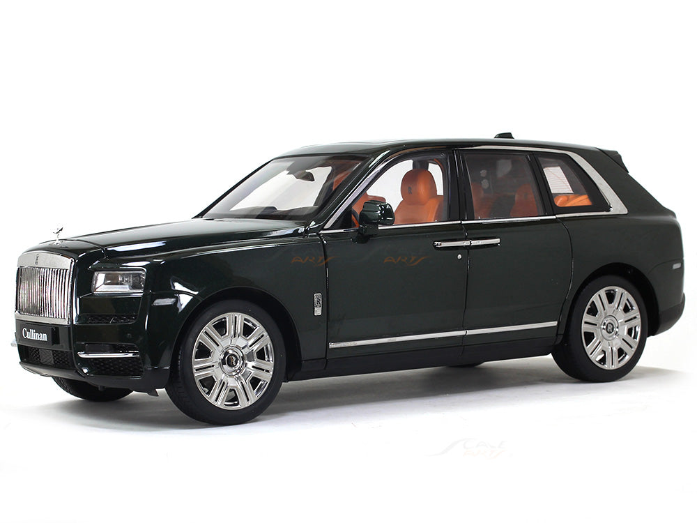 Rolls-Royce Cullinan Green 1:18 Dealer Edition diecast model car | Scale  Arts India