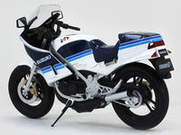 Suzuki RG250 Gamma 1:12 Aoshima diecast Scale Model bike.