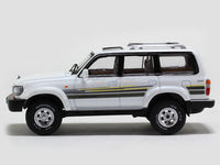 Toyota Land Cruiser LC80 white 1:64 Kengfai diecast scale miniature car