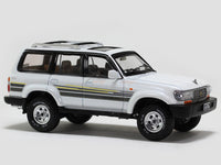 Toyota Land Cruiser LC80 white 1:64 Kengfai diecast scale miniature car