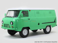 UAZ 452 3741 green 1:18 Premium ClassiXXs diecast Scale Model Van.