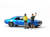 Selfie taking coupe 1:64 Scale Arts In scale model figure / accessories.